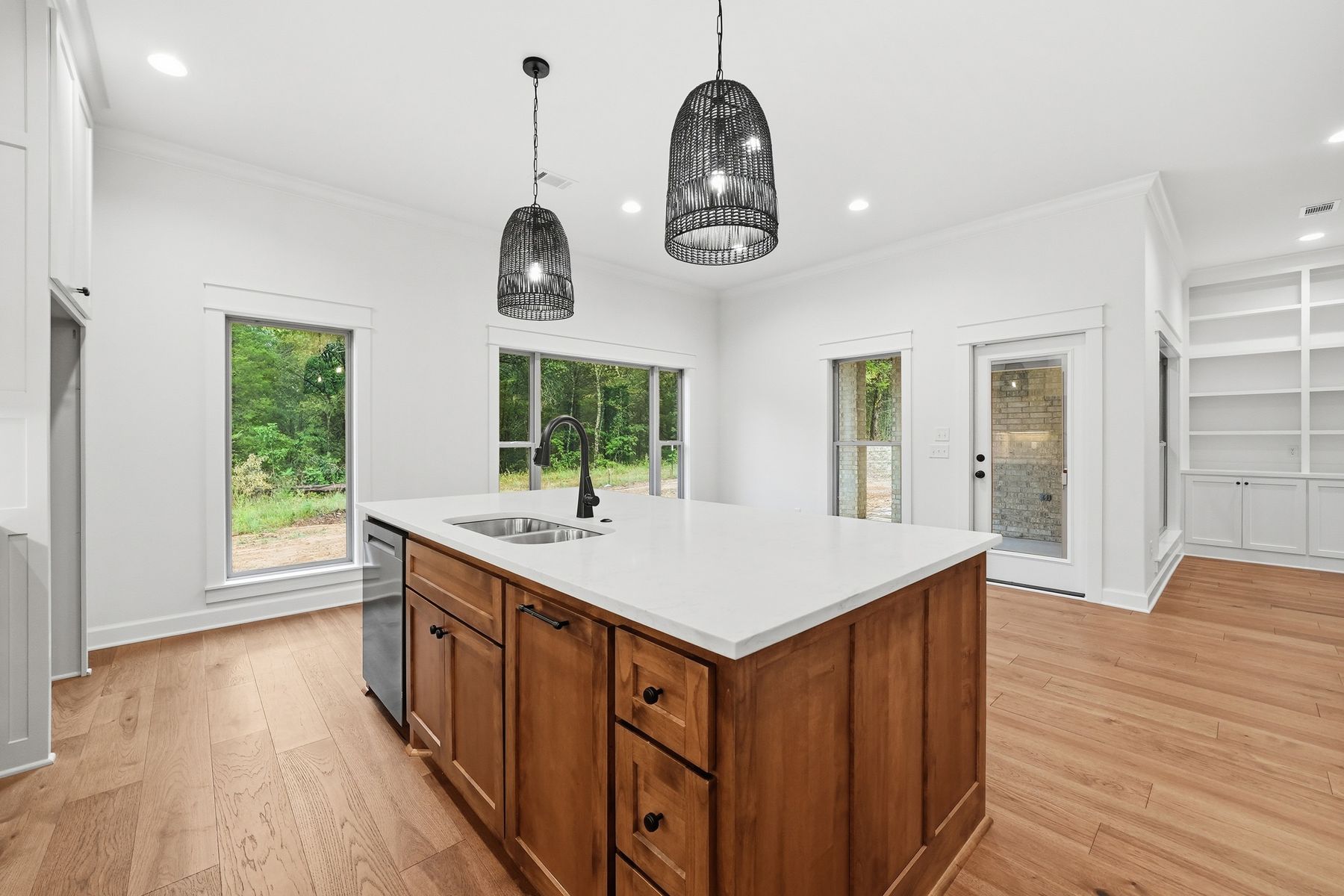 Kitchen listing photograph in Greenbrier, Arkansas