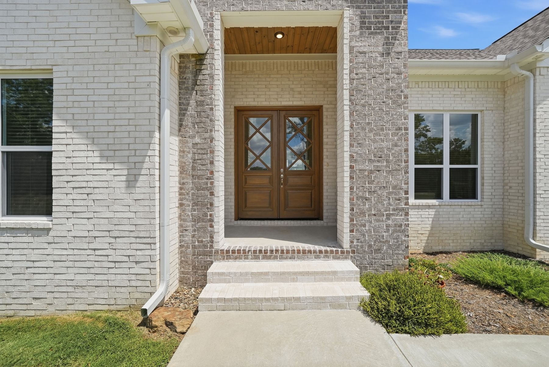 Interior listing photo from Parkridge Cove in Greenbrier, Arkansas