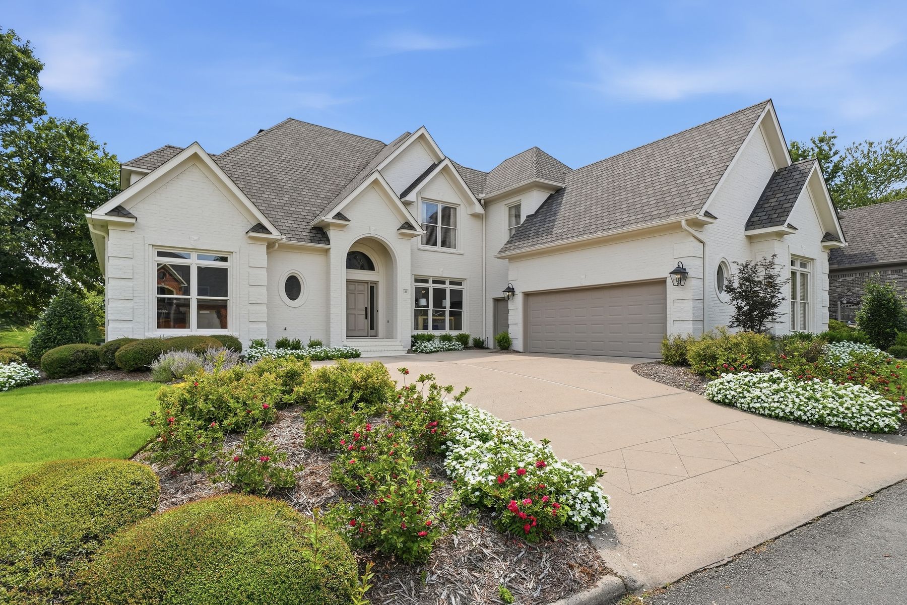 Interior listing photo on Alba Lane in west Little Rock, Arkansas